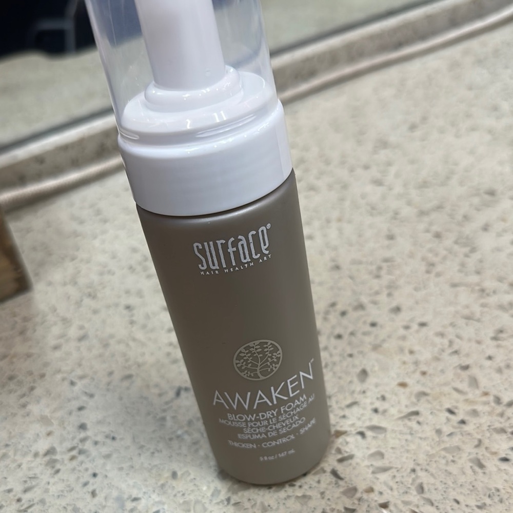 Surface Awaken Blow-Dry Foam